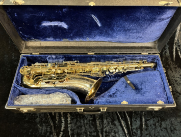 Great Price on a Vintage King Super 20 SILVER SONIC Tenor Sax - Serial # 613306